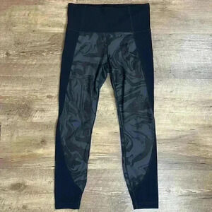 Athleta Marble Salutation 7/8 Leggings Size Small Black Gray Gym Outdoor Hiking